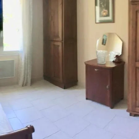 Maison Provencale, 5 Min De La Mer 度假居 *